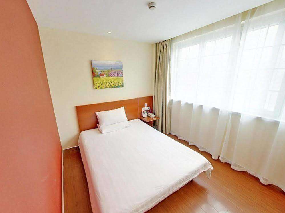 ฮั่นถิง โฮเต็ล เซี่ยงไฮ้ ป้าไป่ปัน ผูเตียนโร้ด เมโทรสเตชั่น Hotel ภายนอก รูปภาพ