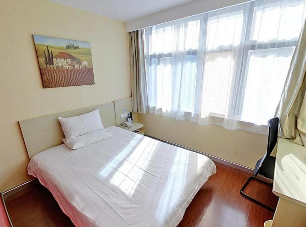 ฮั่นถิง โฮเต็ล เซี่ยงไฮ้ ป้าไป่ปัน ผูเตียนโร้ด เมโทรสเตชั่น Hotel ภายนอก รูปภาพ