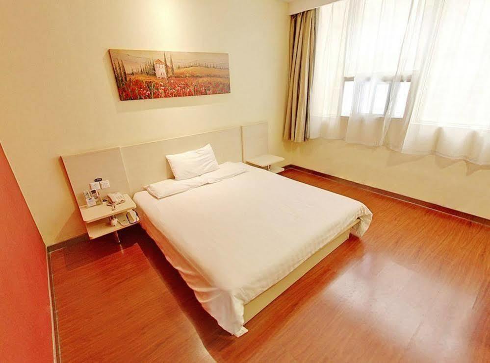 ฮั่นถิง โฮเต็ล เซี่ยงไฮ้ ป้าไป่ปัน ผูเตียนโร้ด เมโทรสเตชั่น Hotel ภายนอก รูปภาพ